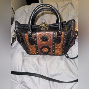 Elegant Black and Brown Handbag